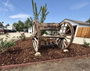 4475 Barnard Street - Photo Thumbnail 55