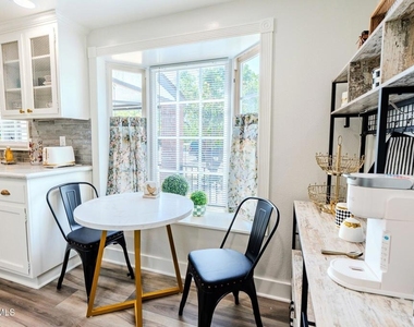 4475 Barnard Street - Photo Thumbnail 45