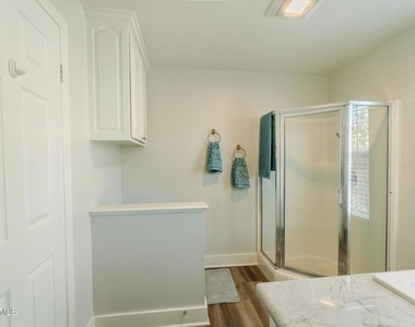 4475 Barnard Street - Photo Thumbnail 18