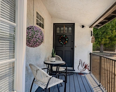4475 Barnard Street - Photo Thumbnail 4