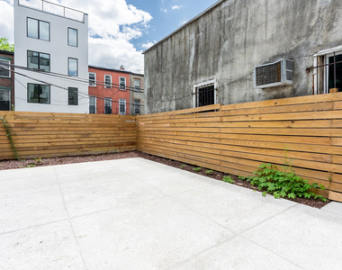 422 1/2 Gates Ave 11216 - Photo Thumbnail 11
