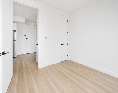 1629 Brooklyn Avenue - Photo Thumbnail 5