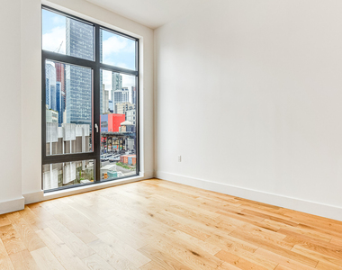 38-38 32nd St 11101 - Photo Thumbnail 6