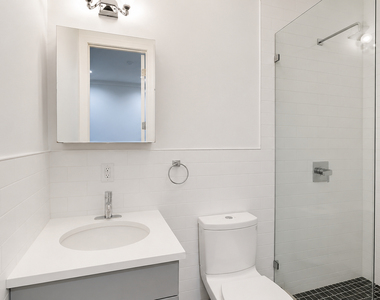 410 Eastern Parkway - Photo Thumbnail 5