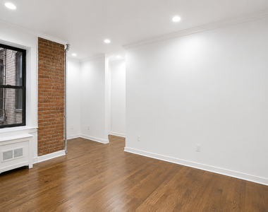 410 Eastern Parkway - Photo Thumbnail 4