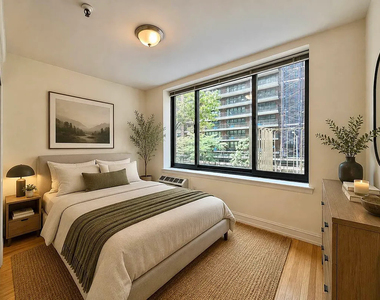 1570 1st Avenue - Photo Thumbnail 1