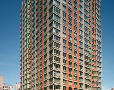 305 West 50th Street - Photo Thumbnail 21