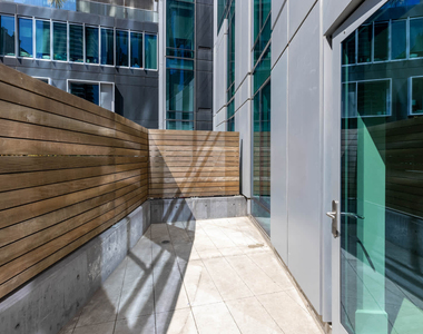 340 Fremont St - Photo Thumbnail 18