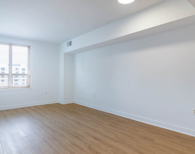 818 N. Quincy Street - Photo Thumbnail 19