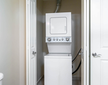 818 N. Quincy Street - Photo Thumbnail 17