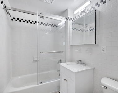East 70th Street - Photo Thumbnail 6