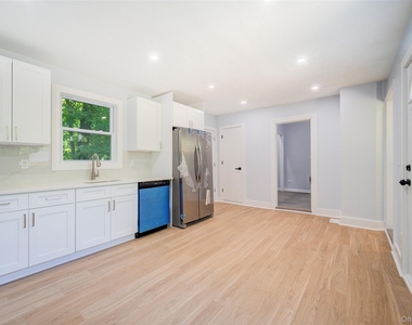 219 Benedict Road - Photo Thumbnail 9