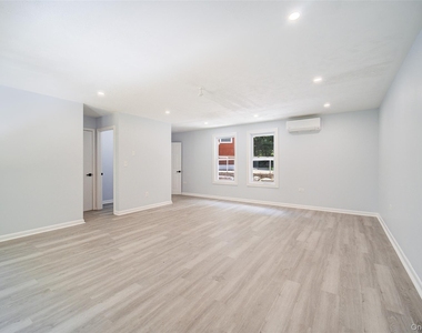 219 Benedict Road - Photo Thumbnail 28