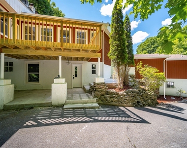 219 Benedict Road - Photo Thumbnail 3