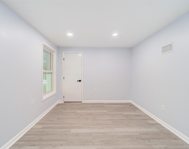 219 Benedict Road - Photo Thumbnail 31