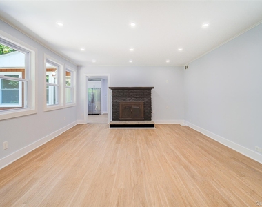 219 Benedict Road - Photo Thumbnail 6