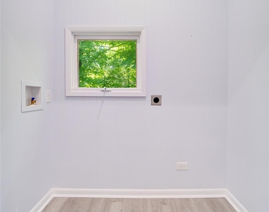 219 Benedict Road - Photo Thumbnail 14