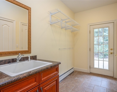 23 Sandyfields Lane - Photo Thumbnail 12