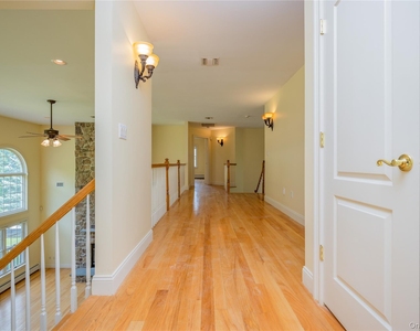 23 Sandyfields Lane - Photo Thumbnail 26