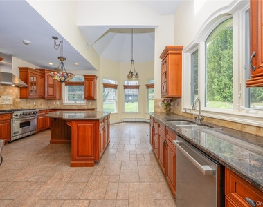 23 Sandyfields Lane - Photo Thumbnail 15