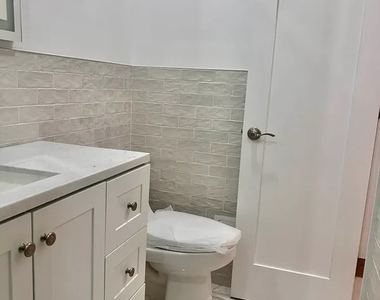 1636 3rd Avenue - Photo Thumbnail 7