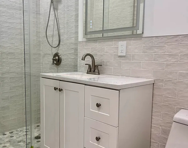 1636 3rd Avenue - Photo Thumbnail 8