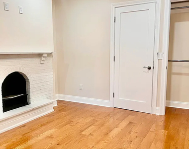 1636 3rd Avenue - Photo Thumbnail 3
