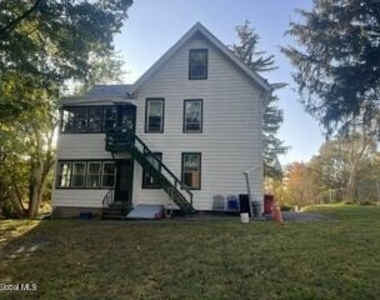 8 Summit Street - Photo Thumbnail 13