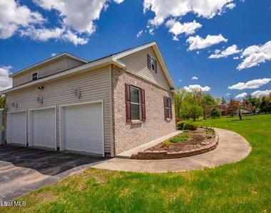 620 Sacandaga Road - Photo Thumbnail 30