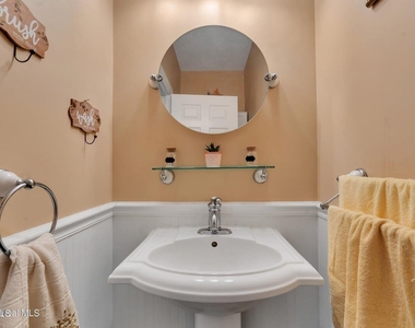 620 Sacandaga Road - Photo Thumbnail 5