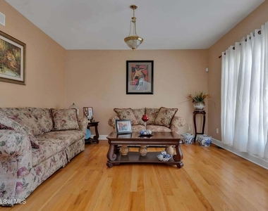 620 Sacandaga Road - Photo Thumbnail 17