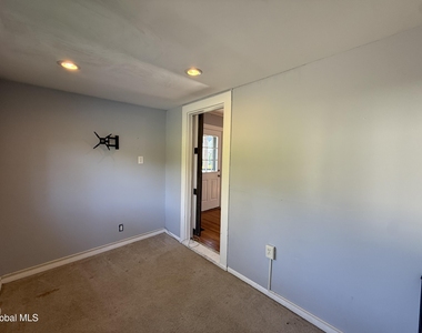 49 Kunker Avenue - Photo Thumbnail 8