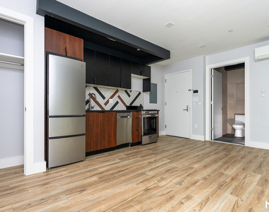 680 E 21st St 11226 - Photo Thumbnail 13