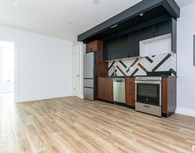 680 E 21st St 11226 - Photo Thumbnail 12