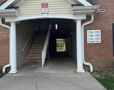 1325 Fernwood Court - Photo Thumbnail 11