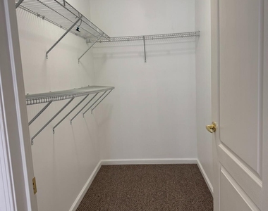 1325 Fernwood Court - Photo Thumbnail 9