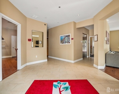 347 Pond Lane - Photo Thumbnail 21
