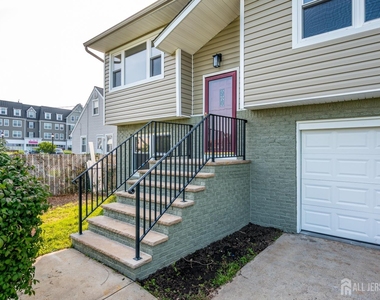 134 Frank Street - Photo Thumbnail 7