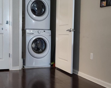 835 Liberty Court - Photo Thumbnail 8