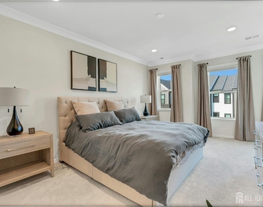 610 Sadie Circle - Photo Thumbnail 17
