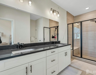 610 Sadie Circle - Photo Thumbnail 21