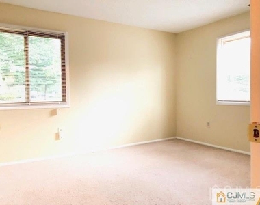513 Aspen Drive - Photo Thumbnail 19