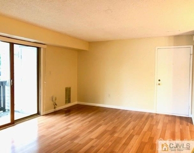 513 Aspen Drive - Photo Thumbnail 8