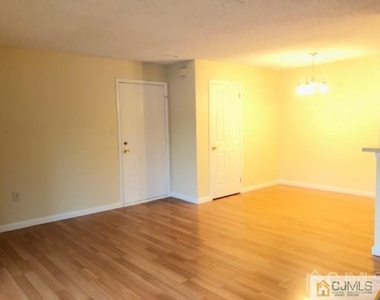 513 Aspen Drive - Photo Thumbnail 7