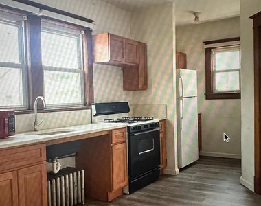 64 Wyckoff Street - Photo Thumbnail 3