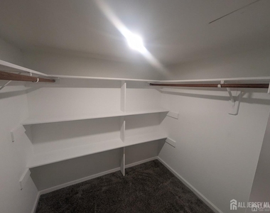 6 Hillside Avenue - Photo Thumbnail 35