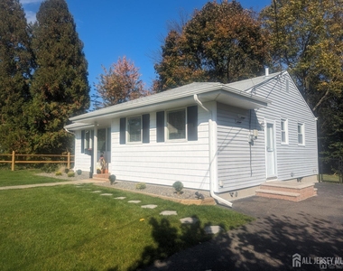 6 Hillside Avenue - Photo Thumbnail 1