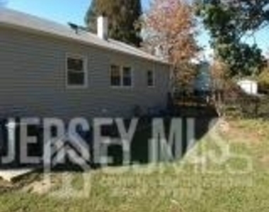 6 Hillside Avenue - Photo Thumbnail 32