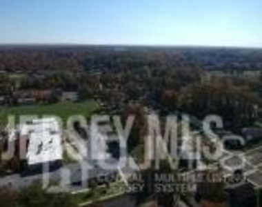 6 Hillside Avenue - Photo Thumbnail 30