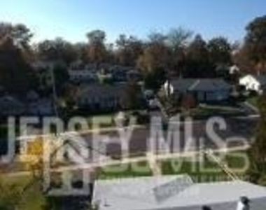 6 Hillside Avenue - Photo Thumbnail 33